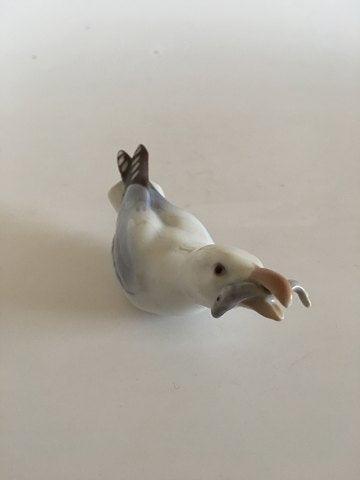 Bing  Grondahl Figurine seagull with fish No 1808