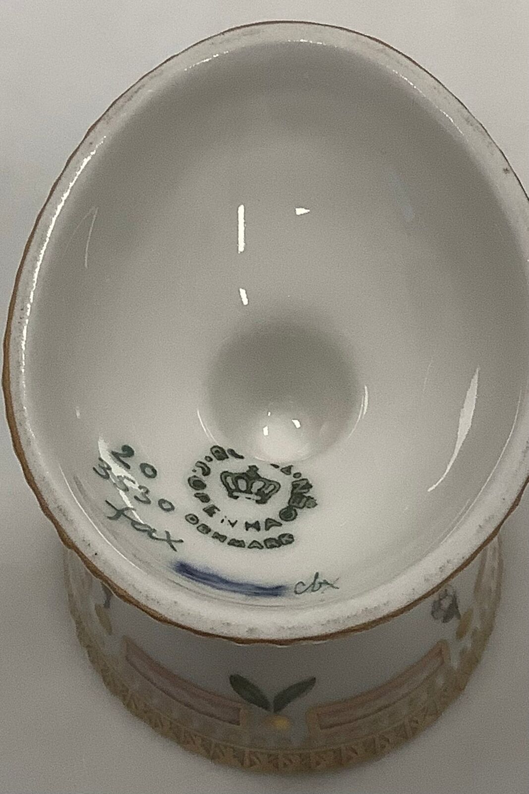 Royal Copenhagen Flora Danica aeggebaeger No 20/3530 eller nyt nummer 696