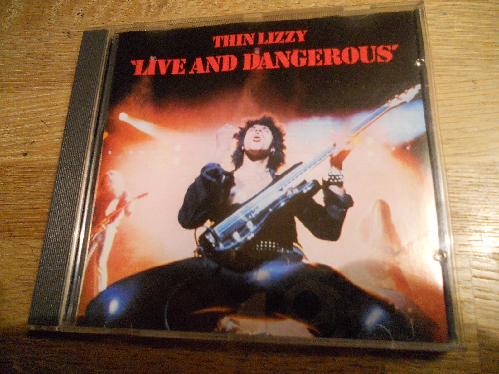 THIN LIZZY LIVE AND DANGEROUS 1978 CD ALBUM LIVE RECORDING 17 LIVE TRACKS USED