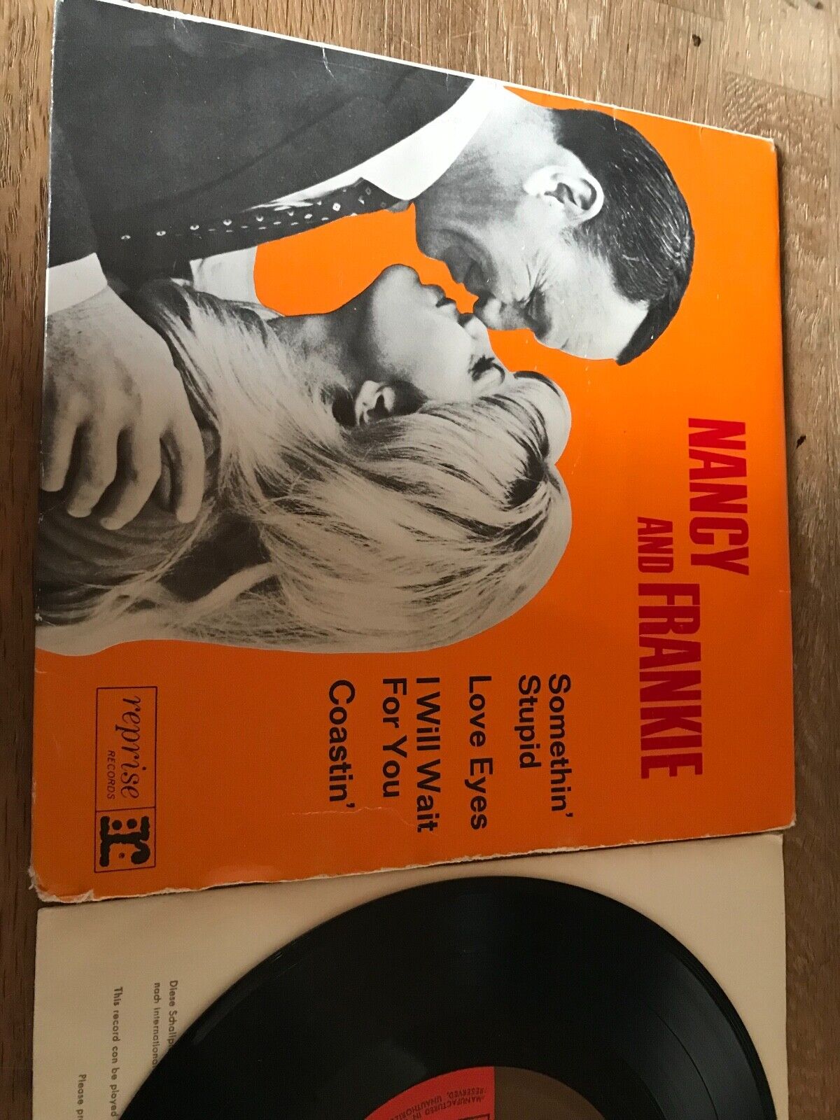 NANCY AND FRANKIE SINATRA "SOMETHIN´ STUPID" GERMAN VINYL SINGLE REPRISE RECORDS