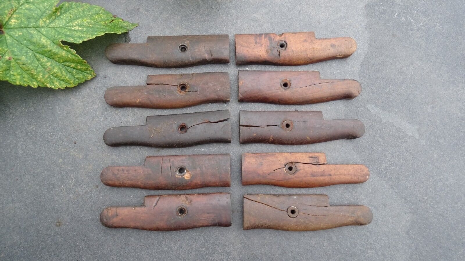 5x orig. ARMY MADE * wood gripps for the US GARANAD BAYONETT mod. 2.WW ! *