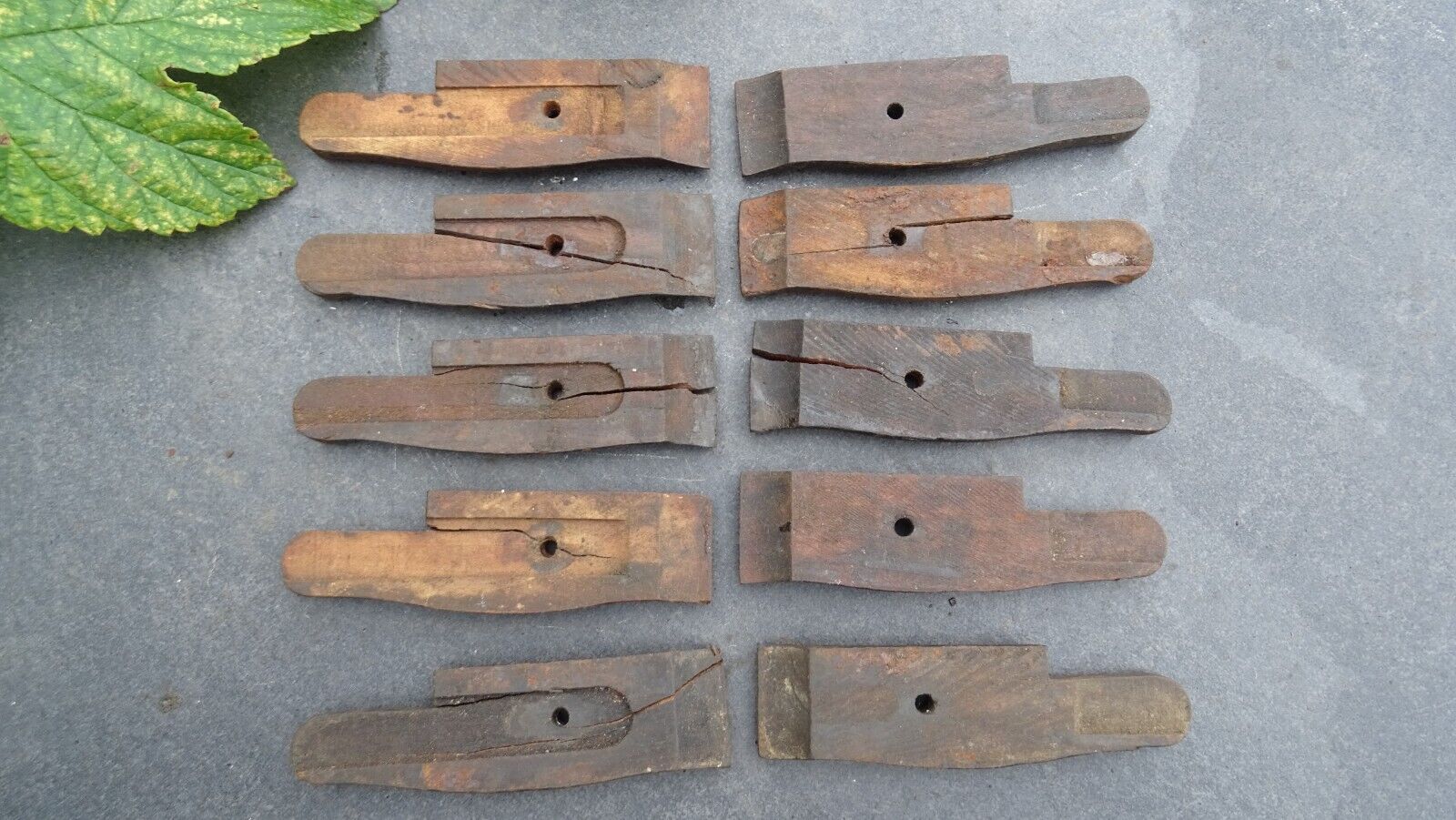 5x orig. ARMY MADE * wood gripps for the US GARANAD BAYONETT mod. 2.WW ! *