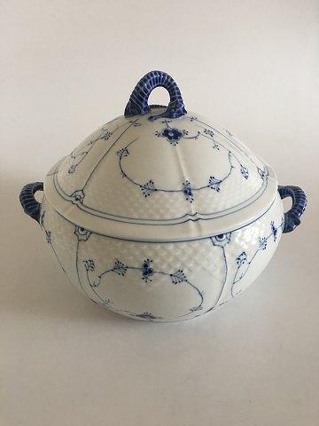 Bing  Grondahl Blue Painted Blue Fluted Soup Tureen No 666