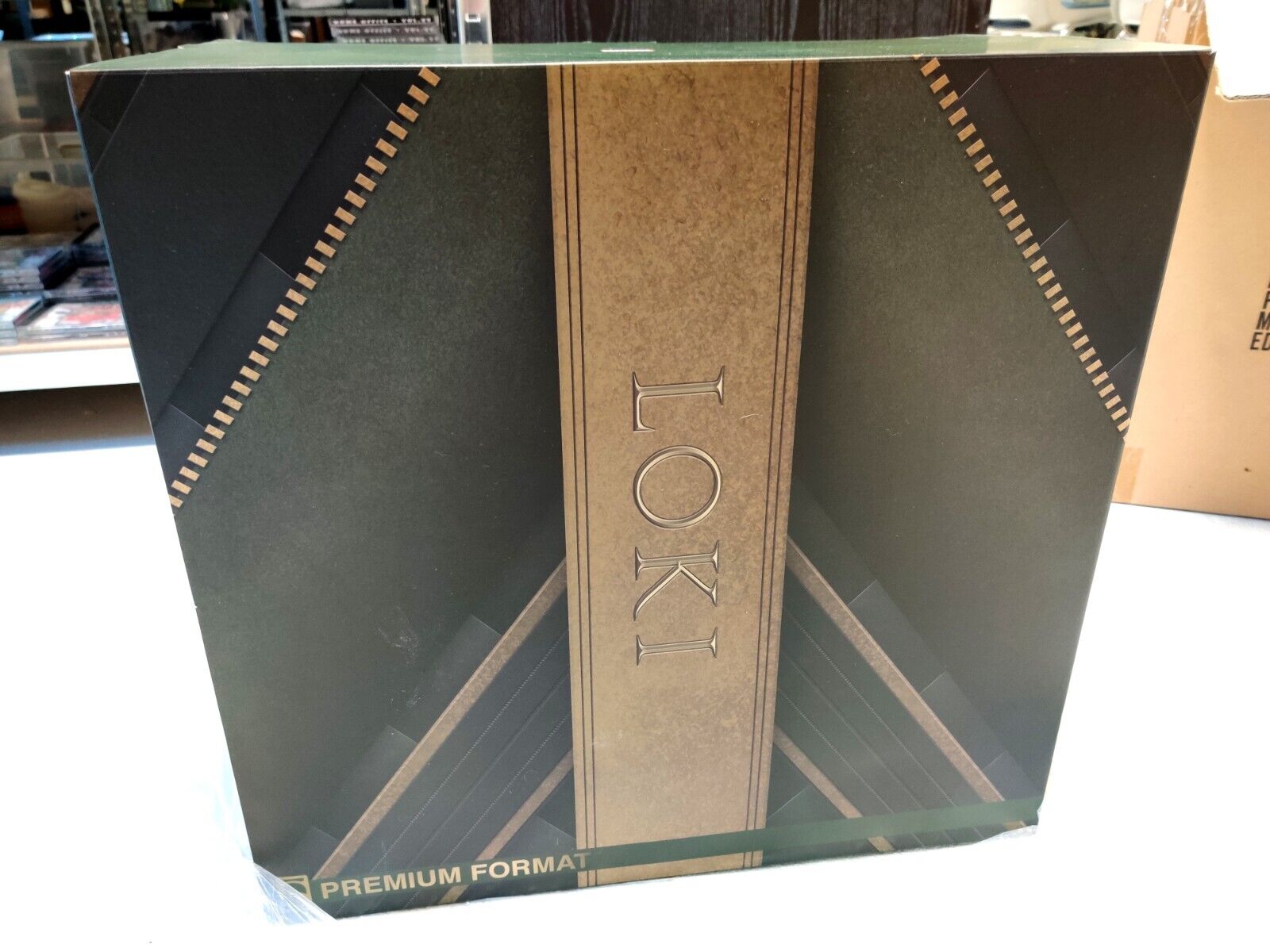 LOKI Premium Format – Sideshow Collectibles 1091/2000