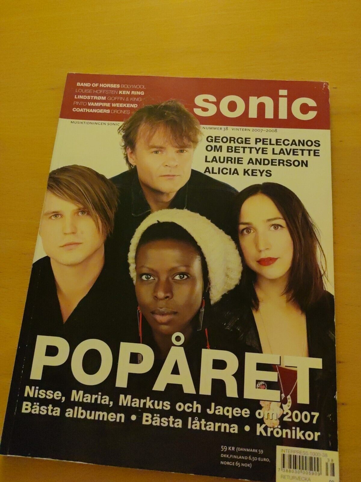 Swedish Magazine LAURIE ANDERSON Alicia Keys BAND OF HORSES The Coathangers NA15