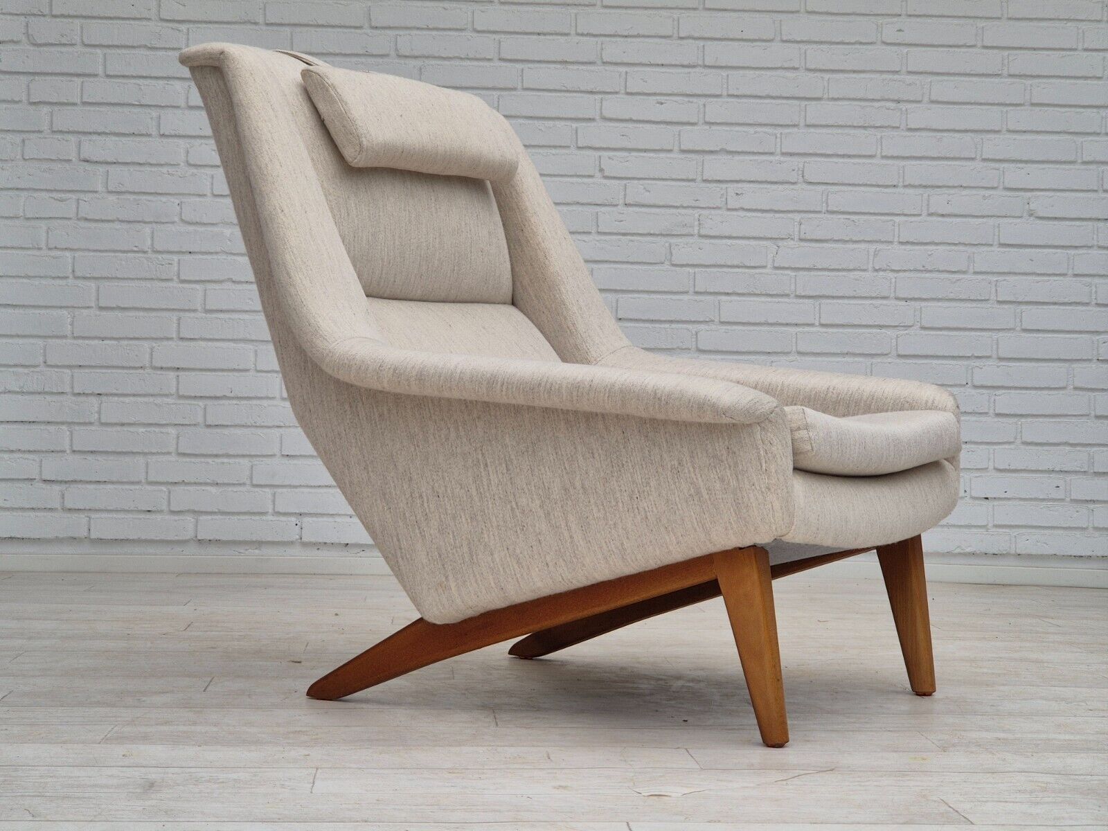 1970s Danish design by Folke Ohlsson chair model 4410 for Fritz Hansen