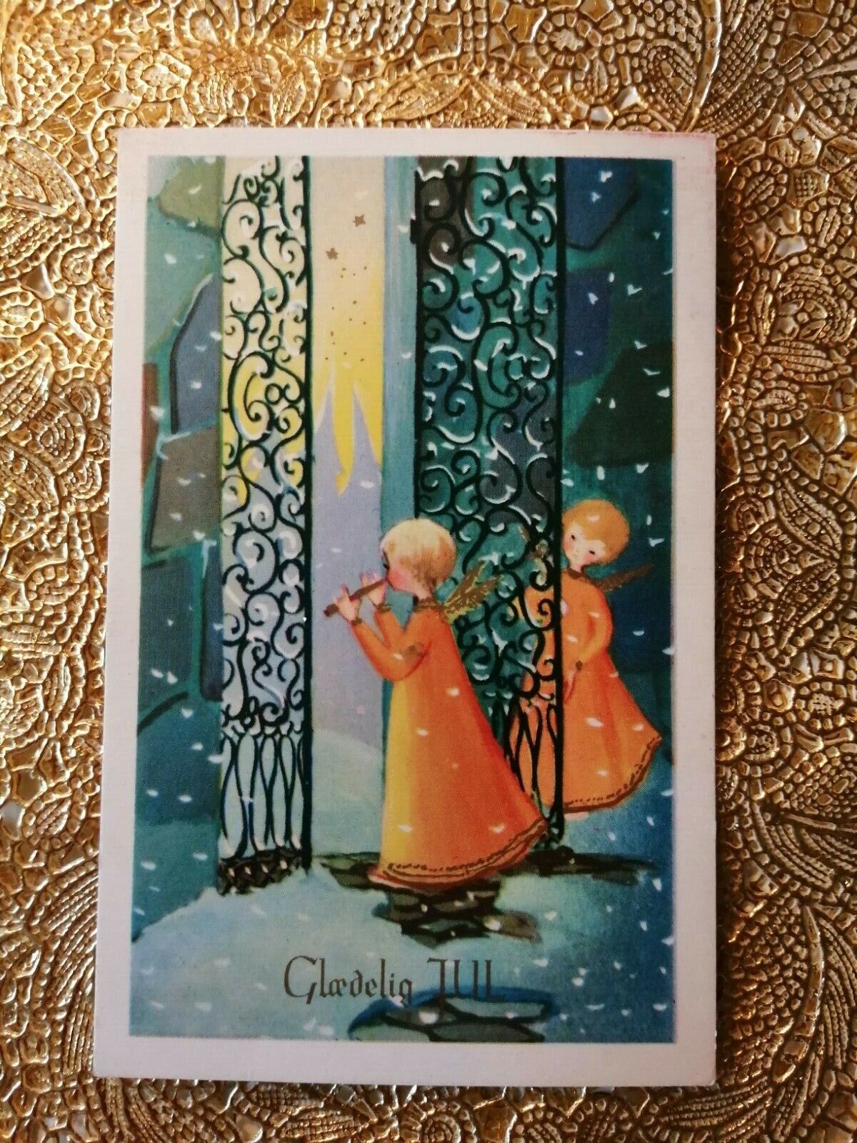 Vintage and collectible Danish Christmas card.Posted in 1967 . ( No. 4 v )