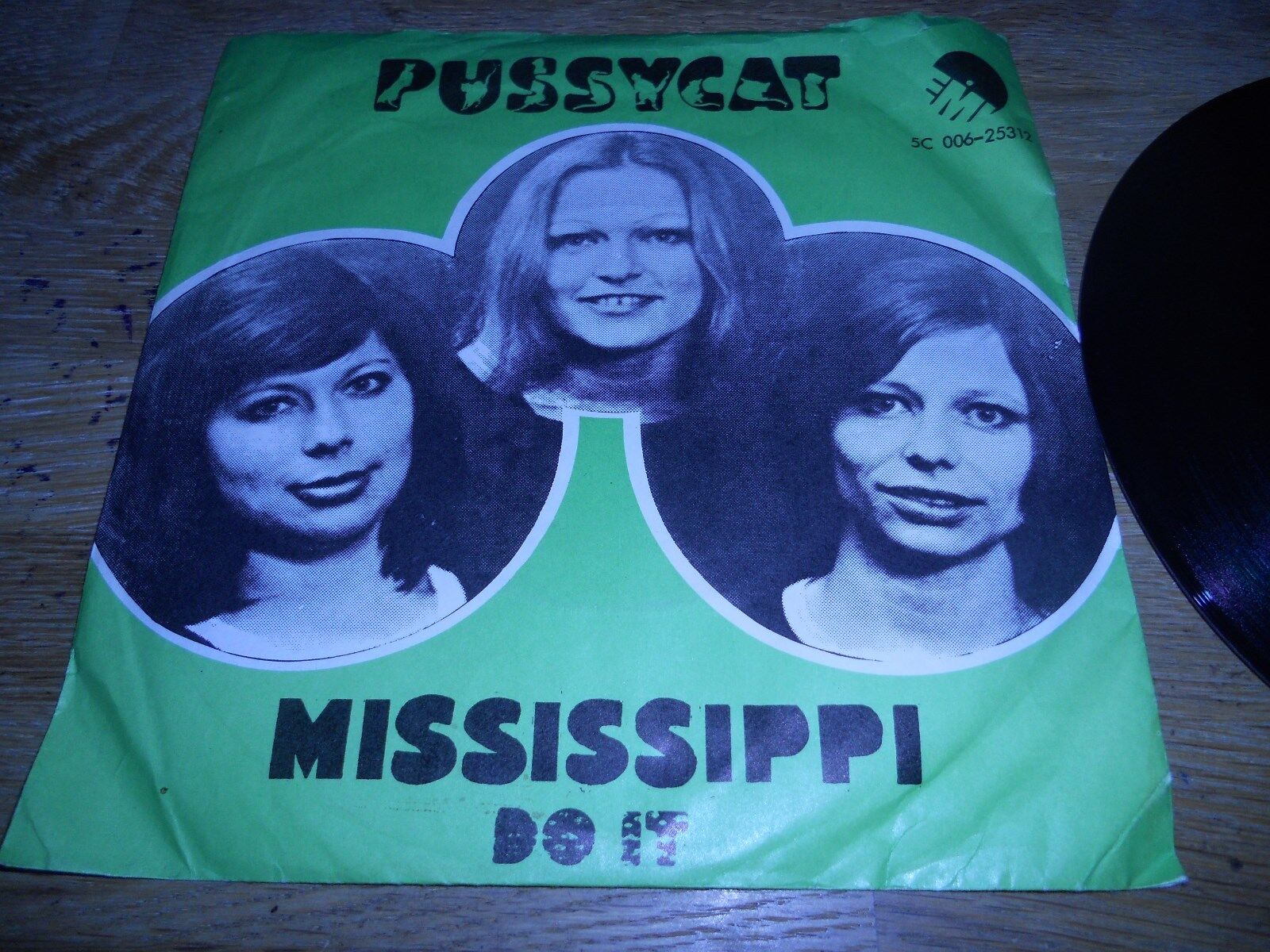 PUSSYCAT "MISSISSIPPI / DO IT" 1976 EMI Records NCB PRESSED IN DENMARK RARE OOP*