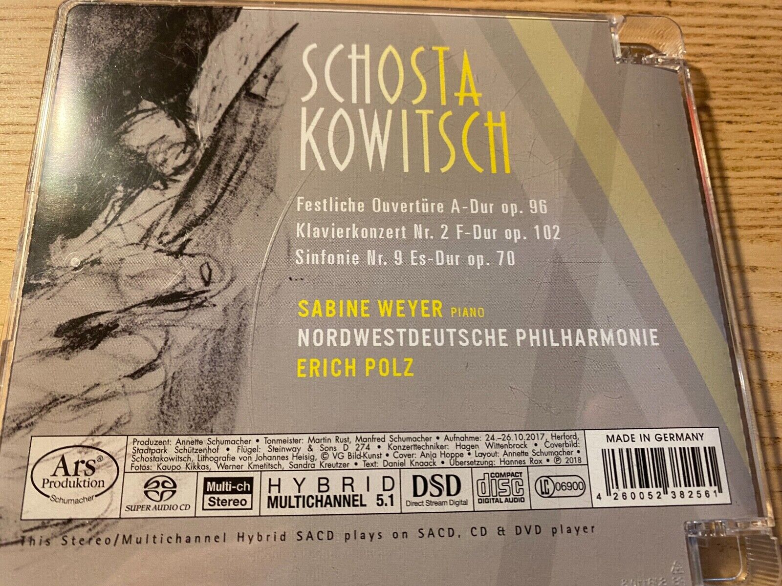 SCHOSTA KOWITSCH A LIGHT IN THE DARK CD ALBUM NORDWESTDEUTSCHE PHILHARMONIE DSD*