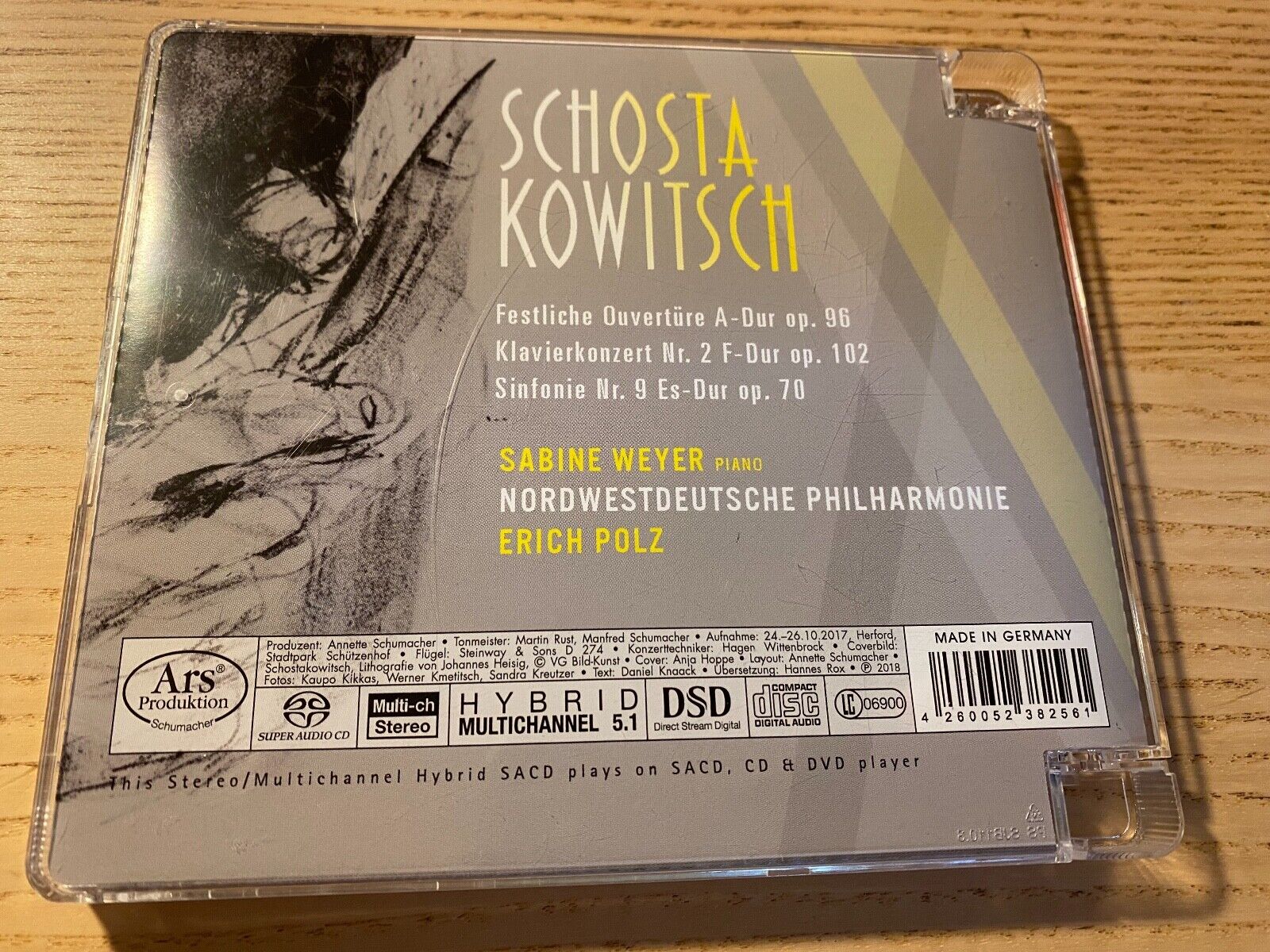 SCHOSTA KOWITSCH A LIGHT IN THE DARK CD ALBUM NORDWESTDEUTSCHE PHILHARMONIE DSD*