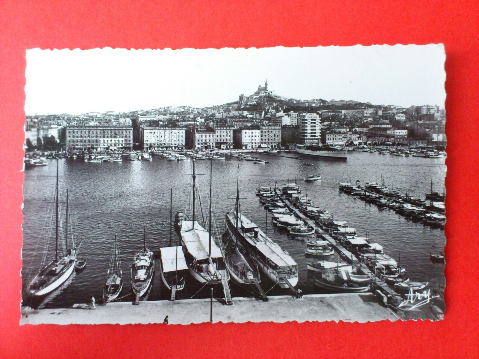 Vintage Postcard FranceMarseilleLe Port et Notre-Dame de la Garde1954