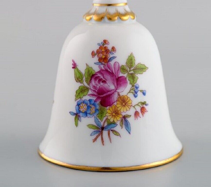 Herend table bell in hand-painted porcelain with flowers and gold decoration