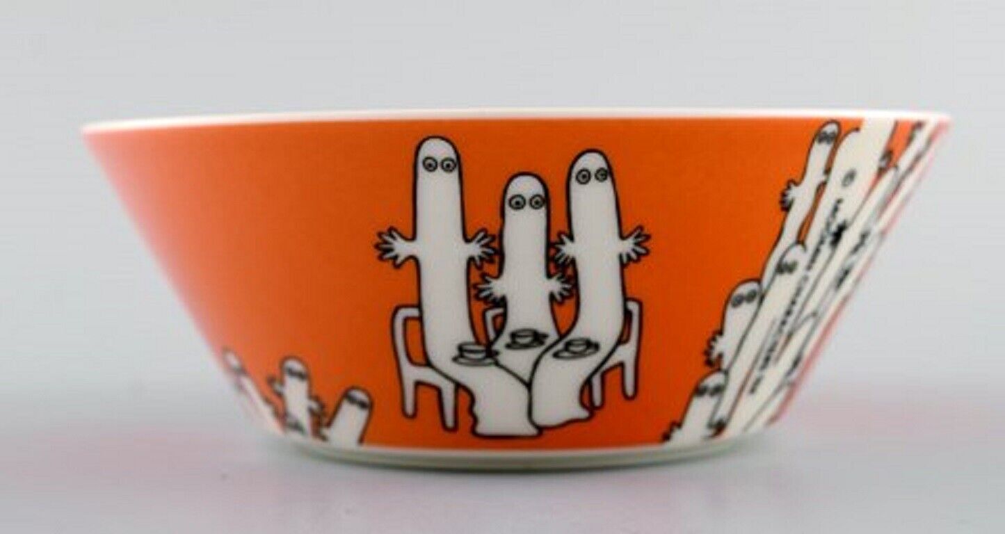 Arabia Finland Two porcelain bowls with motifs from "Moomin" Late 20th C