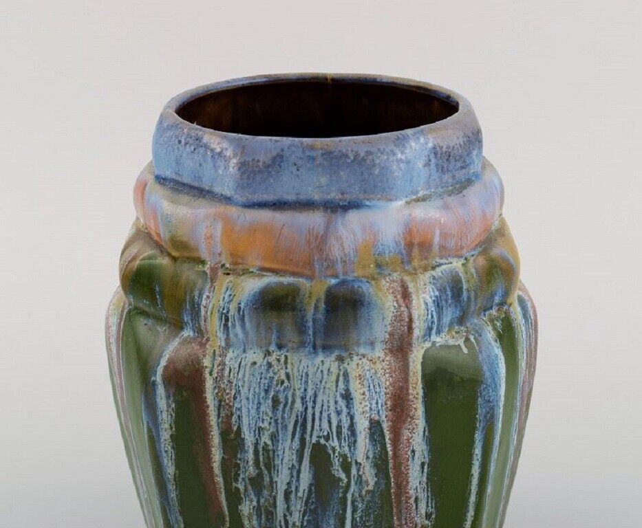 European studio ceramicist Unique vase in glazed ceramics Mid-20th C