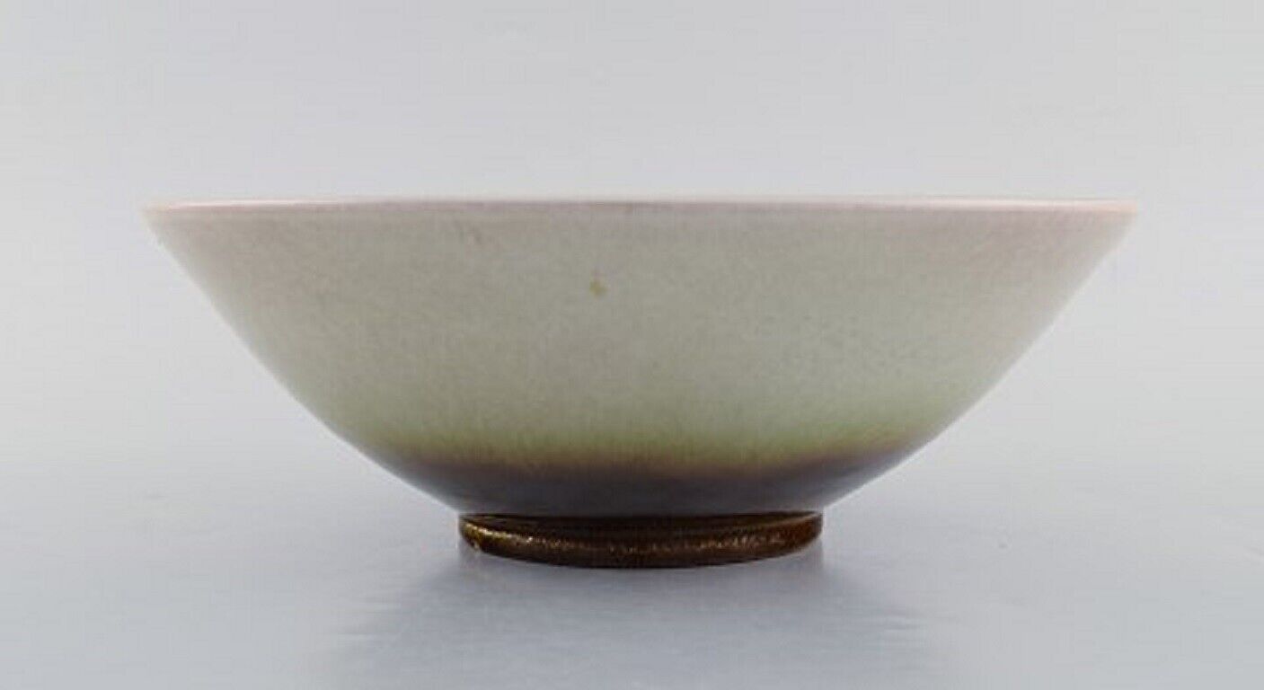 Vicke Lindstrand for Upsala-Ekeby Large bowl in glazed ceramics Mid-20th C