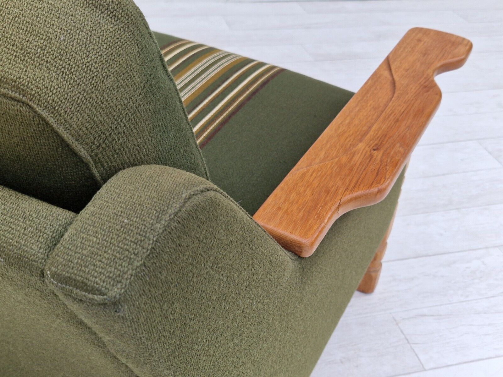 1970s Danish design lounge chair in green furniture wool oak wood