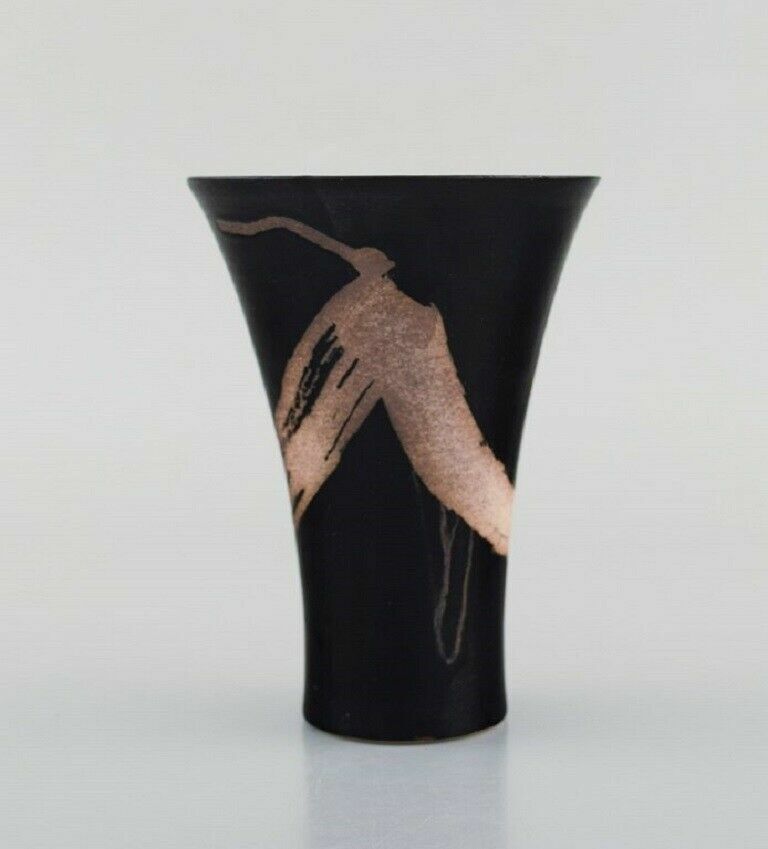 European studio ceramist Unique vase in glazed ceramics Ca 1980