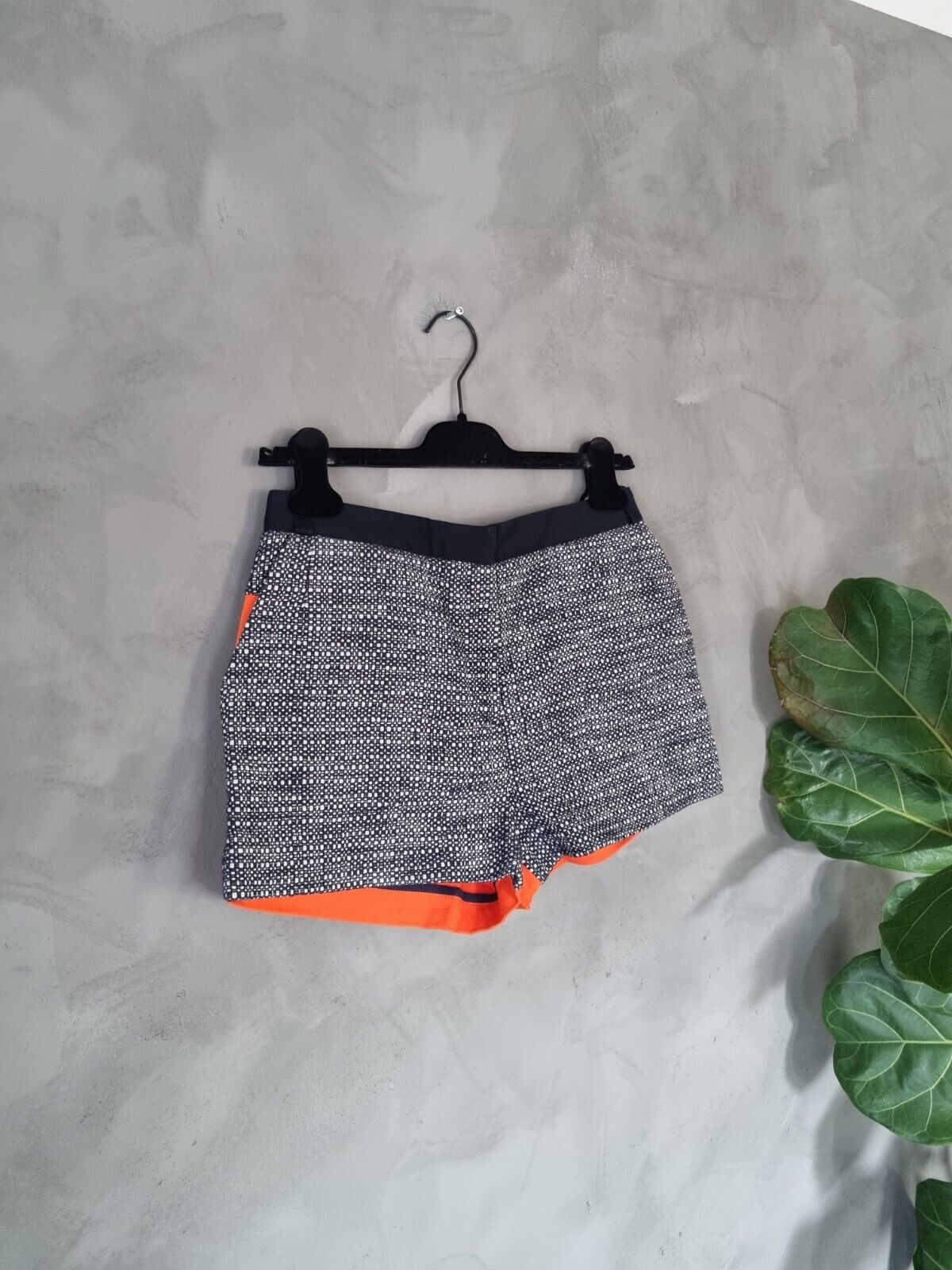 **Victoria Beckham** Tweed Mini Shorts FR38 DE36