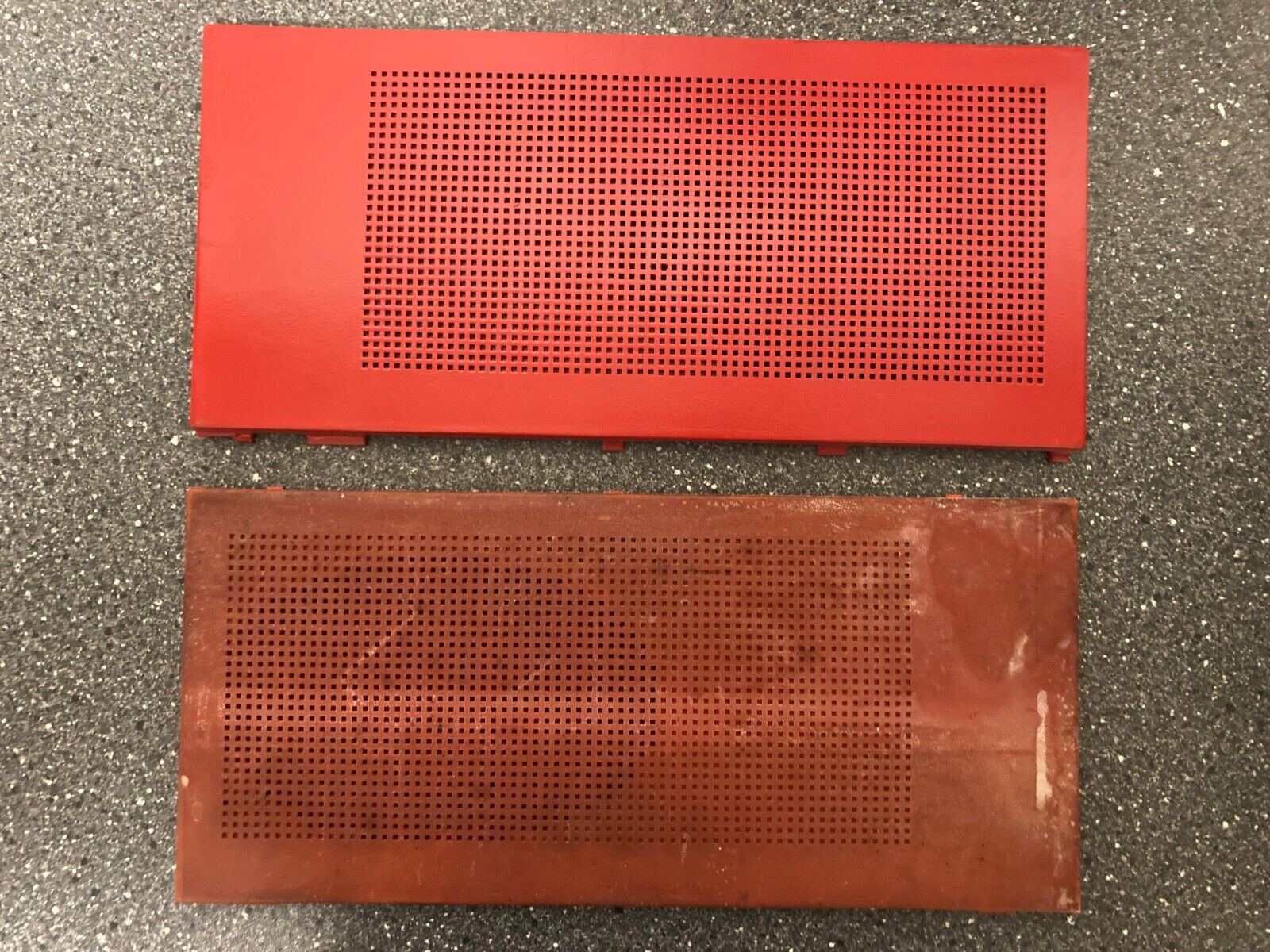 Red Bang  Olufsen Beolit 500/600/700/707 Radio Replacement Side Panels Set 2