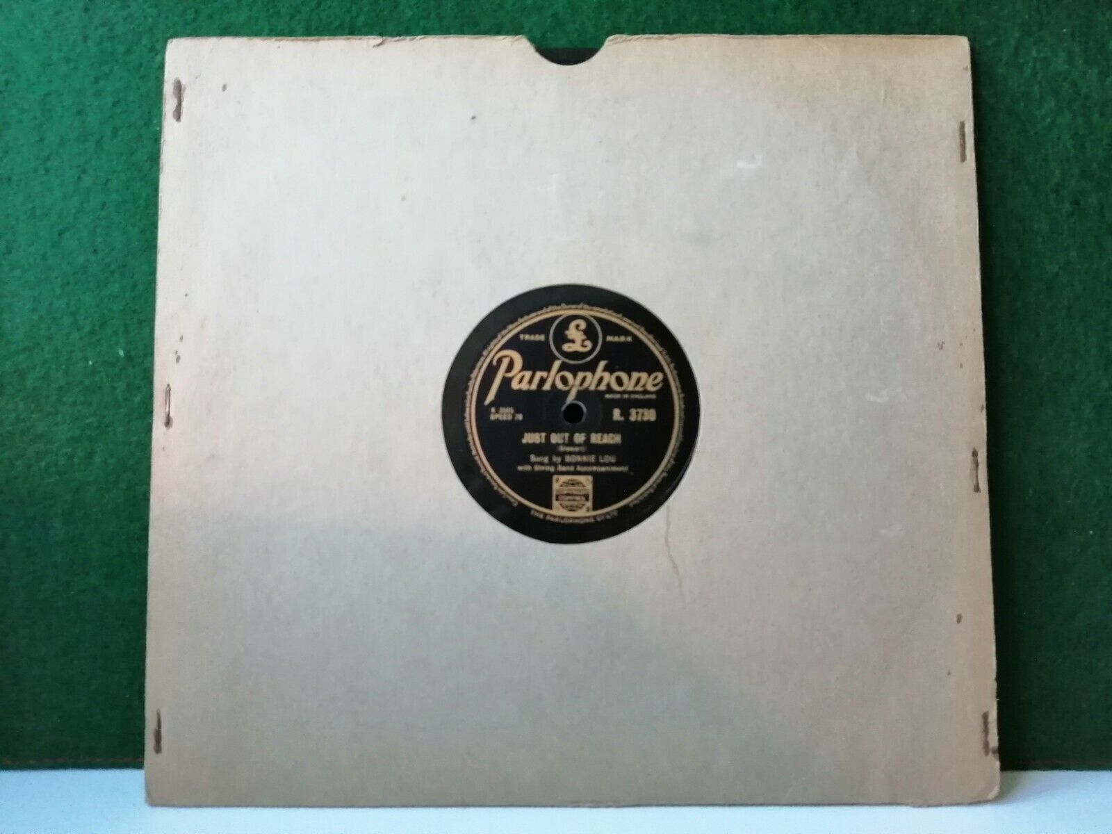 78 RPM  shellacBONNIE LOUJust Out Of Reach / Tennessee Wig Walk Parlophone