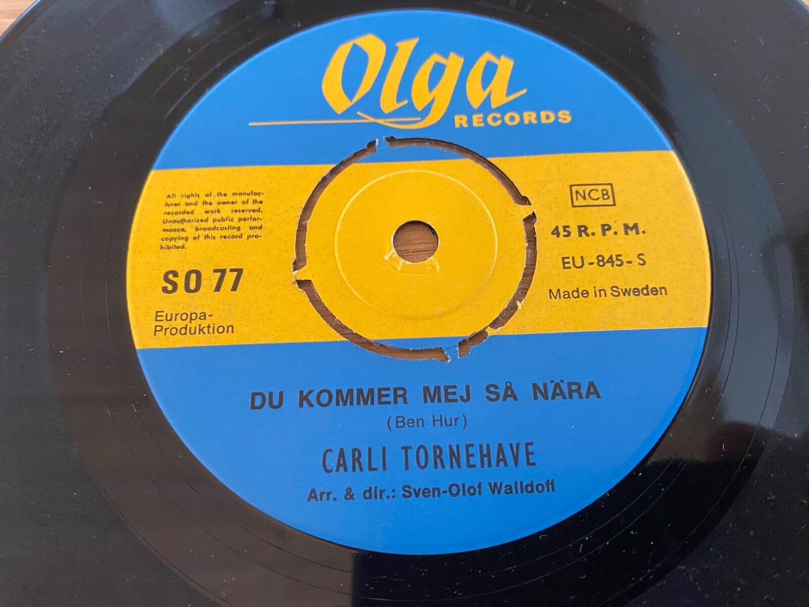 CARLI TORNEHAVE TÂNK NÂR DET BLIR SOMMAR/DU KOMMER MEJ SÅ NÂRA OLGA THE SHADOWS