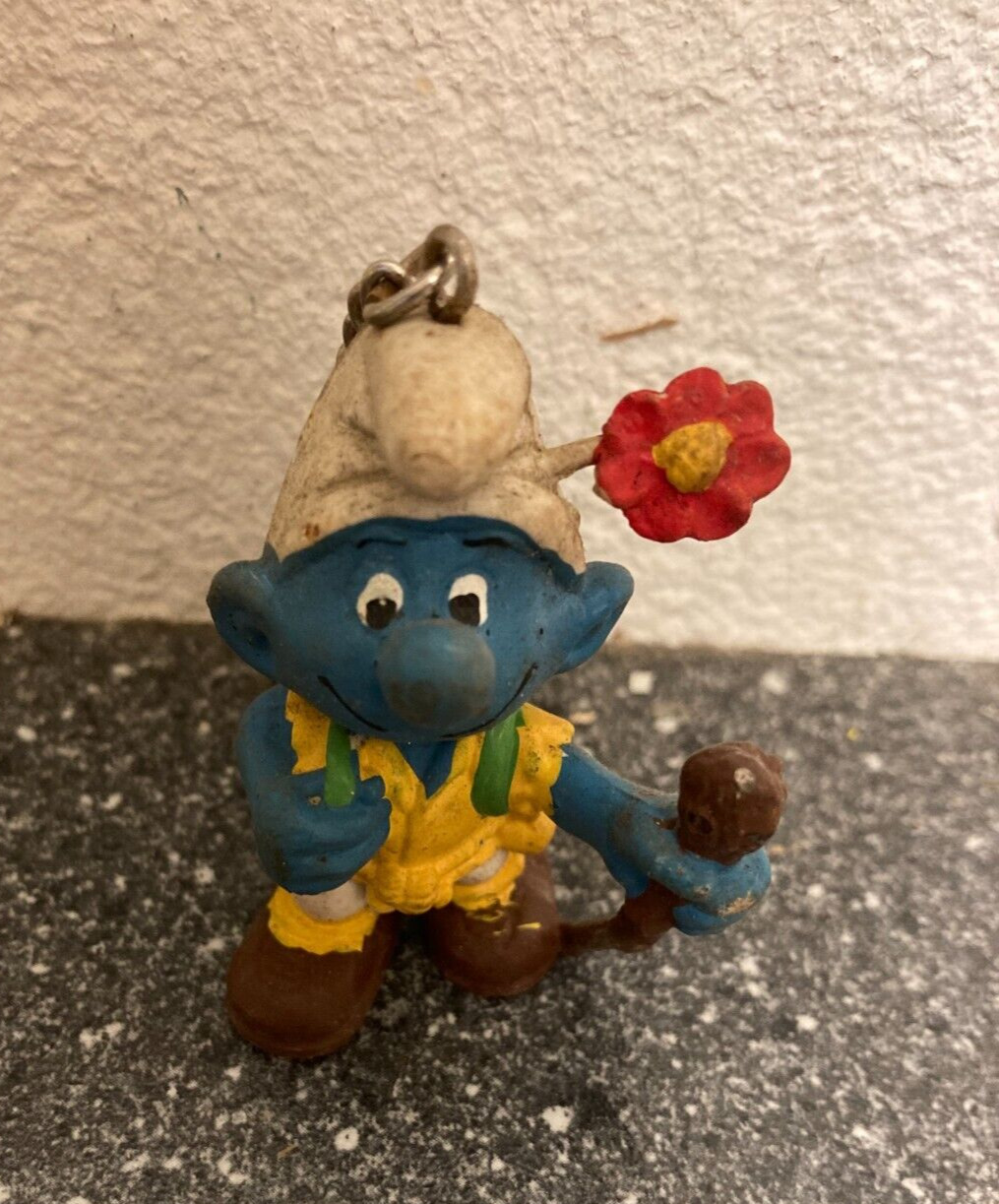 Vintage Smurf Keychain - Adventurer Smurf with Flower and Walking Stick