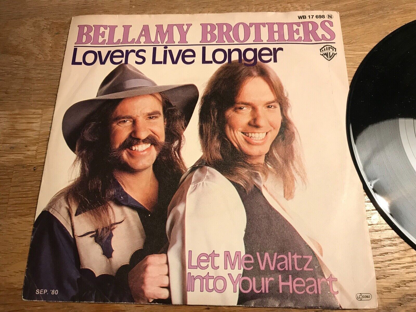 BELLAMY BROTHERS "LOVERS LIVE LONGER/LET ME WALZ INTO YOUR HEART" 1980 CURB WB**