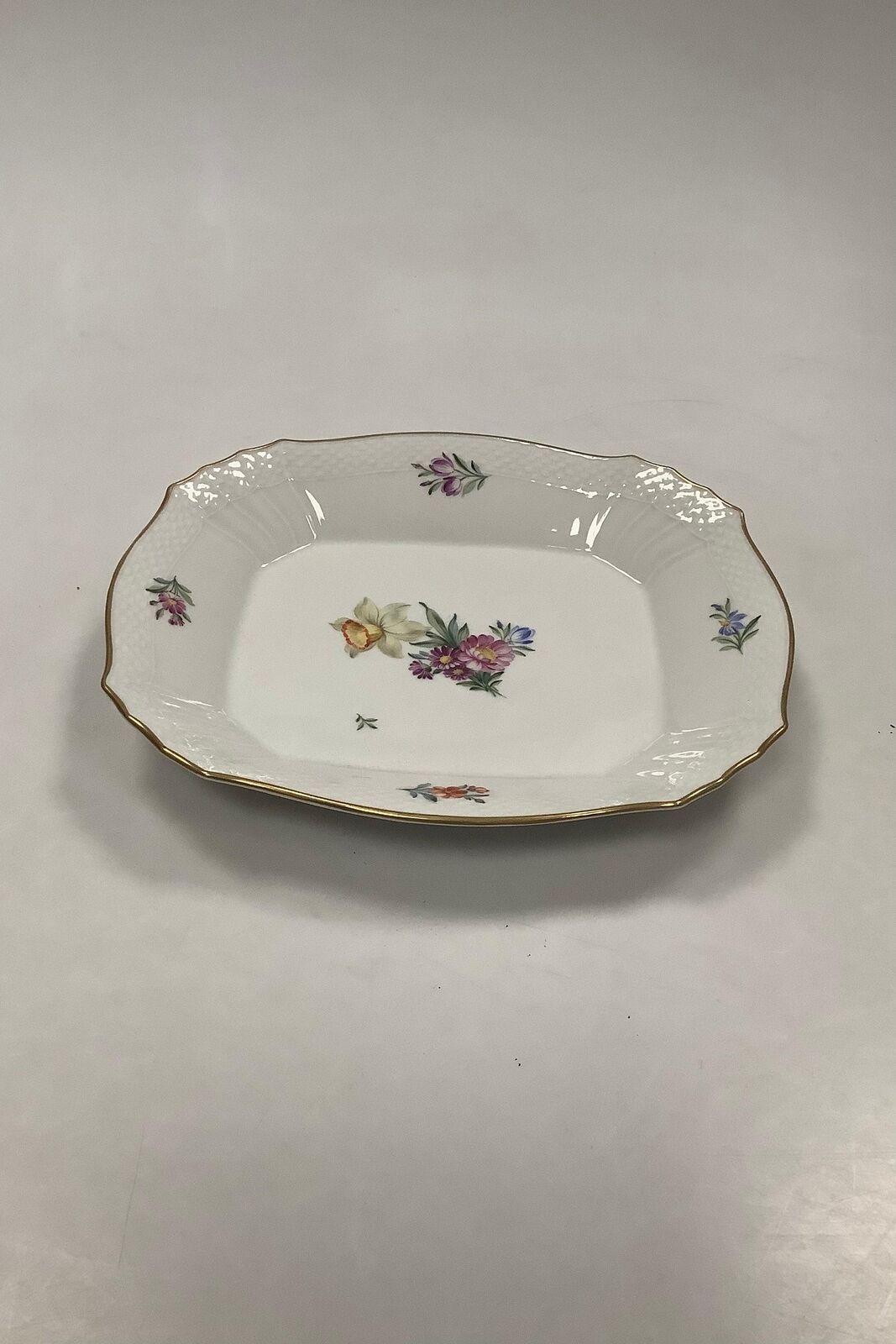 Royal Copenhagen Light Saxon Flower rectangular dish No 1717