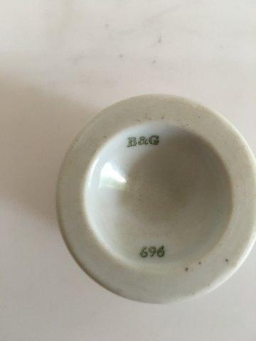 Bing  Grondahl Elegance Egg Cup No 696