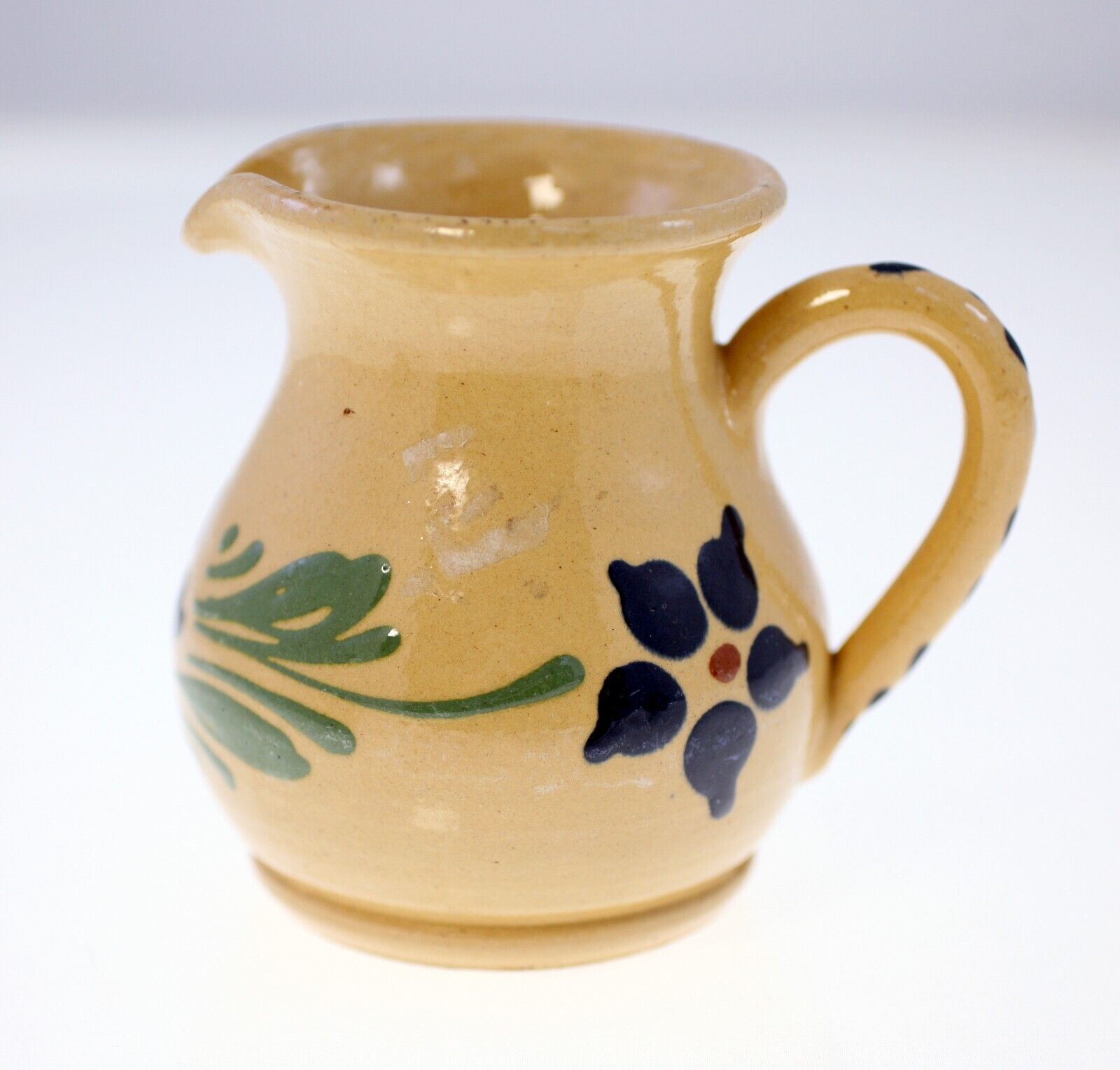 British vintage stoneware handmade pottery jug circa 1960s (Weight: 342g)