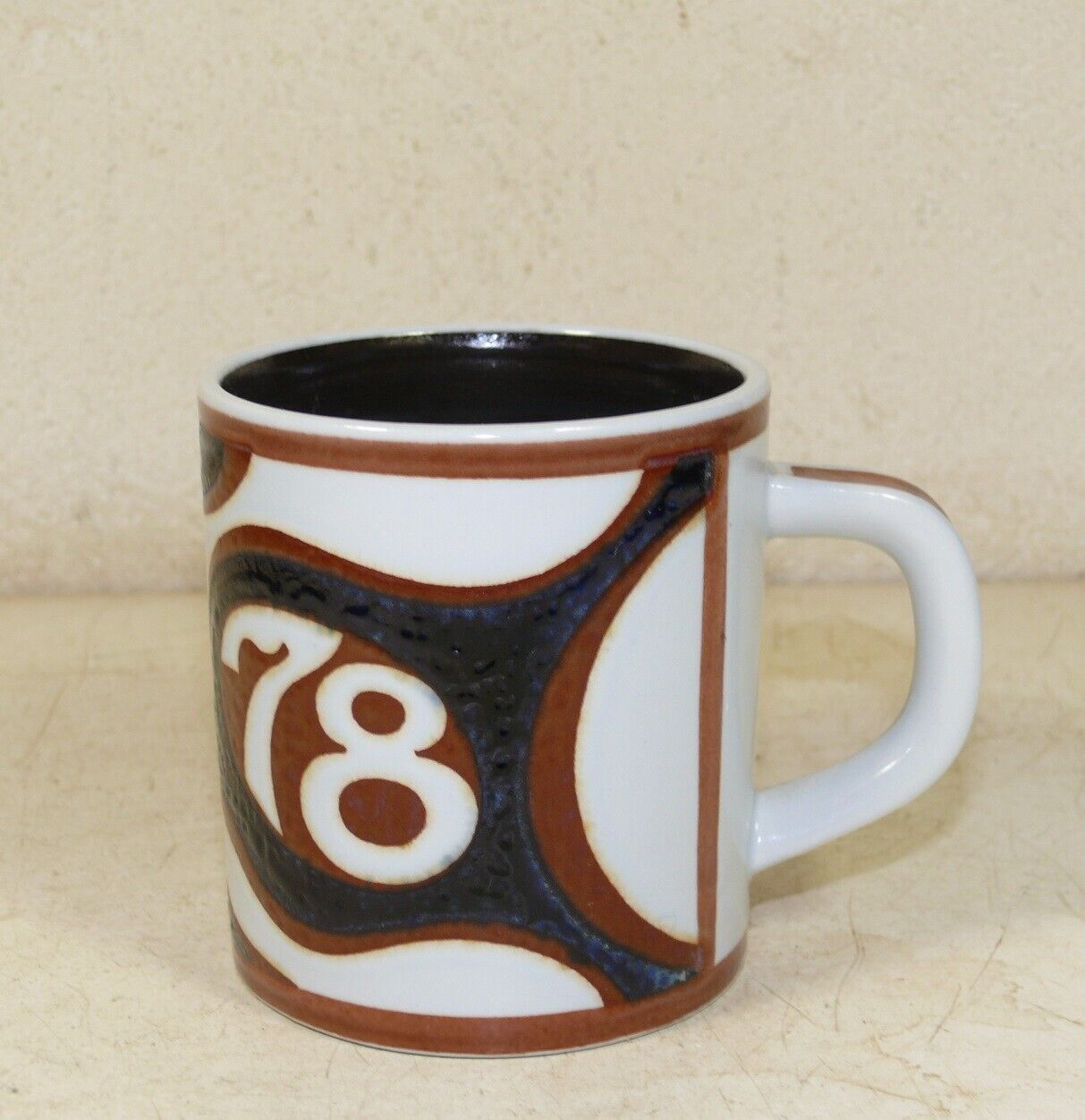 ROYAL COPENHAGEN  Bo Kristiansen Fajance Annual Mug - small 1978