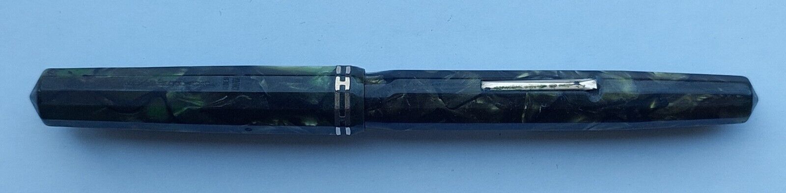 Vintage green marbled and 12-sided Eversharp fountain pen made in Canada