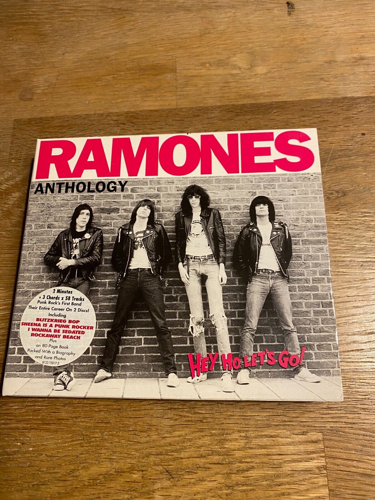 RAMONES "ANTHOLOGY HEY HO LET´S GO!" 2 X CD ALBUM 1999 53 TRACK 80 PAGE BOOK***