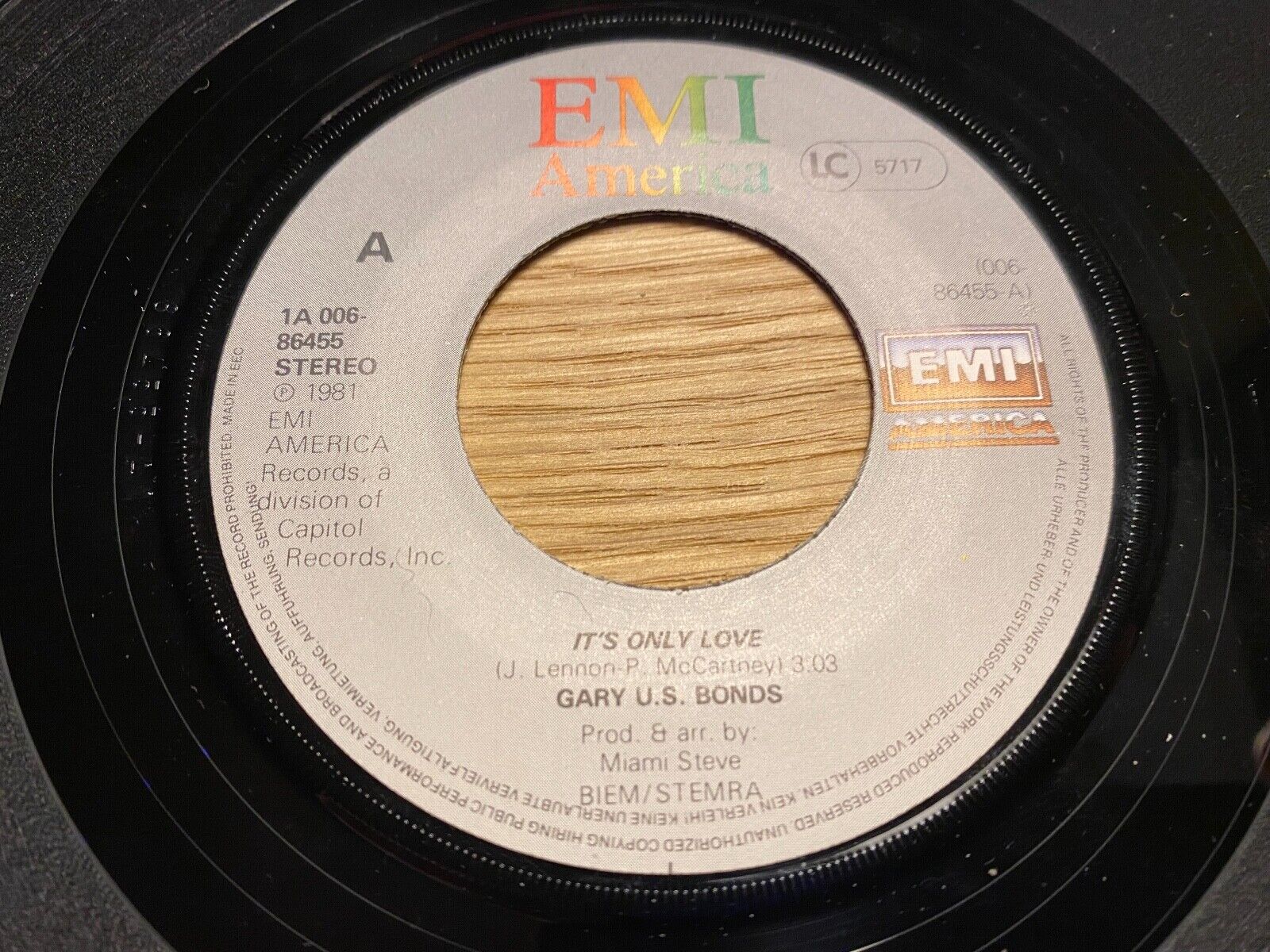 GARY US BONDS  "IT´S ONLY LOVE (J LENNON - P MCCARTNEY)" 1981  EMI AMERICA 7