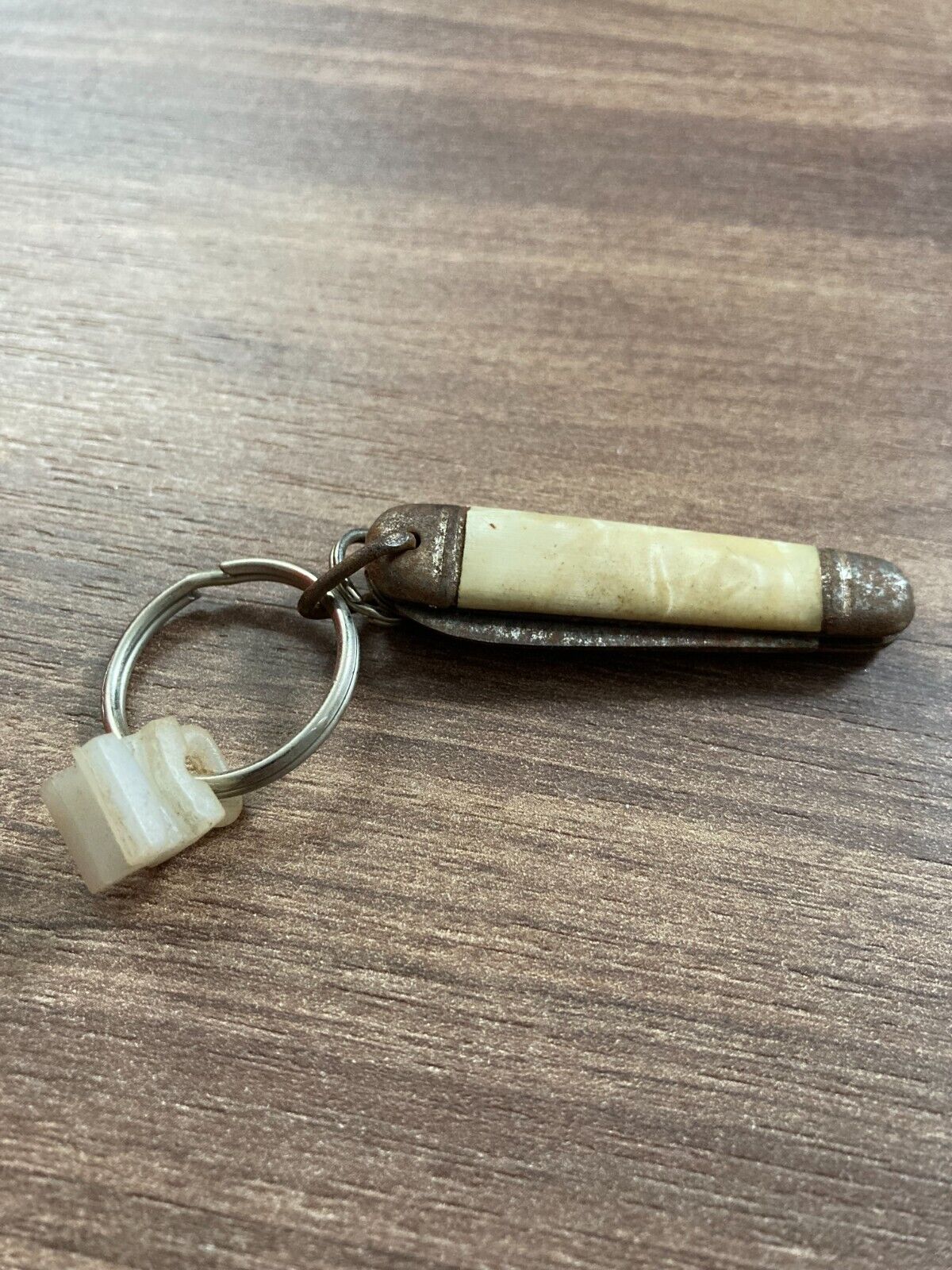 Vintage Pocket Knife Faux Bone Metal Keychain - 1980s Retro Collectible