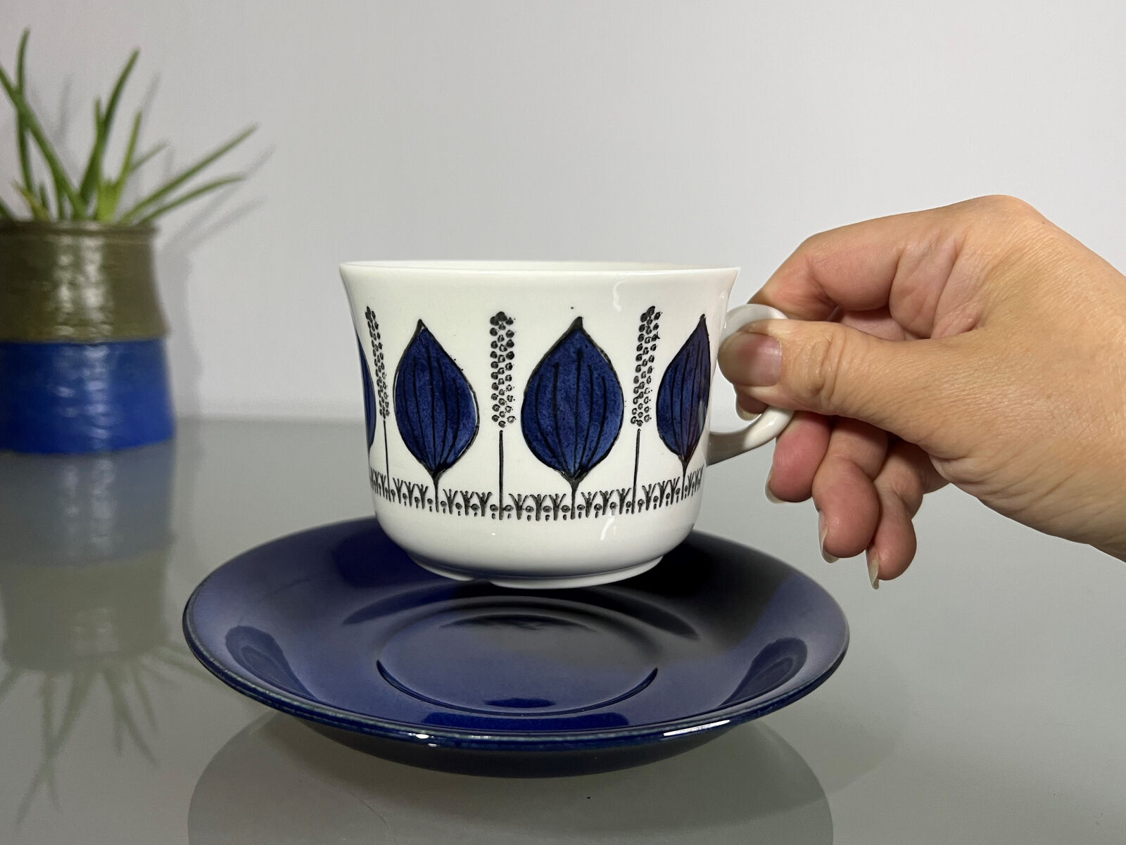 Gefle Groblad (Blue) Tea Cup with Saucer by Barbro Löfgren-Örtendahl