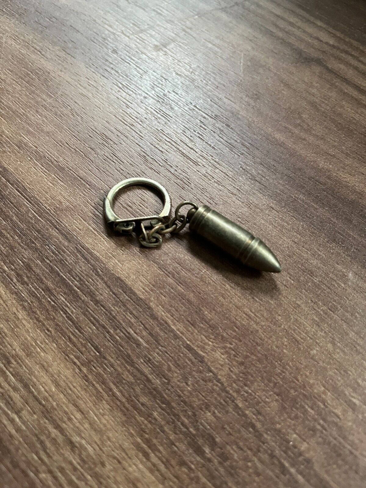 Vintage Bullet Keychain – Unique Brass Ammunition Design - Retro Collectible