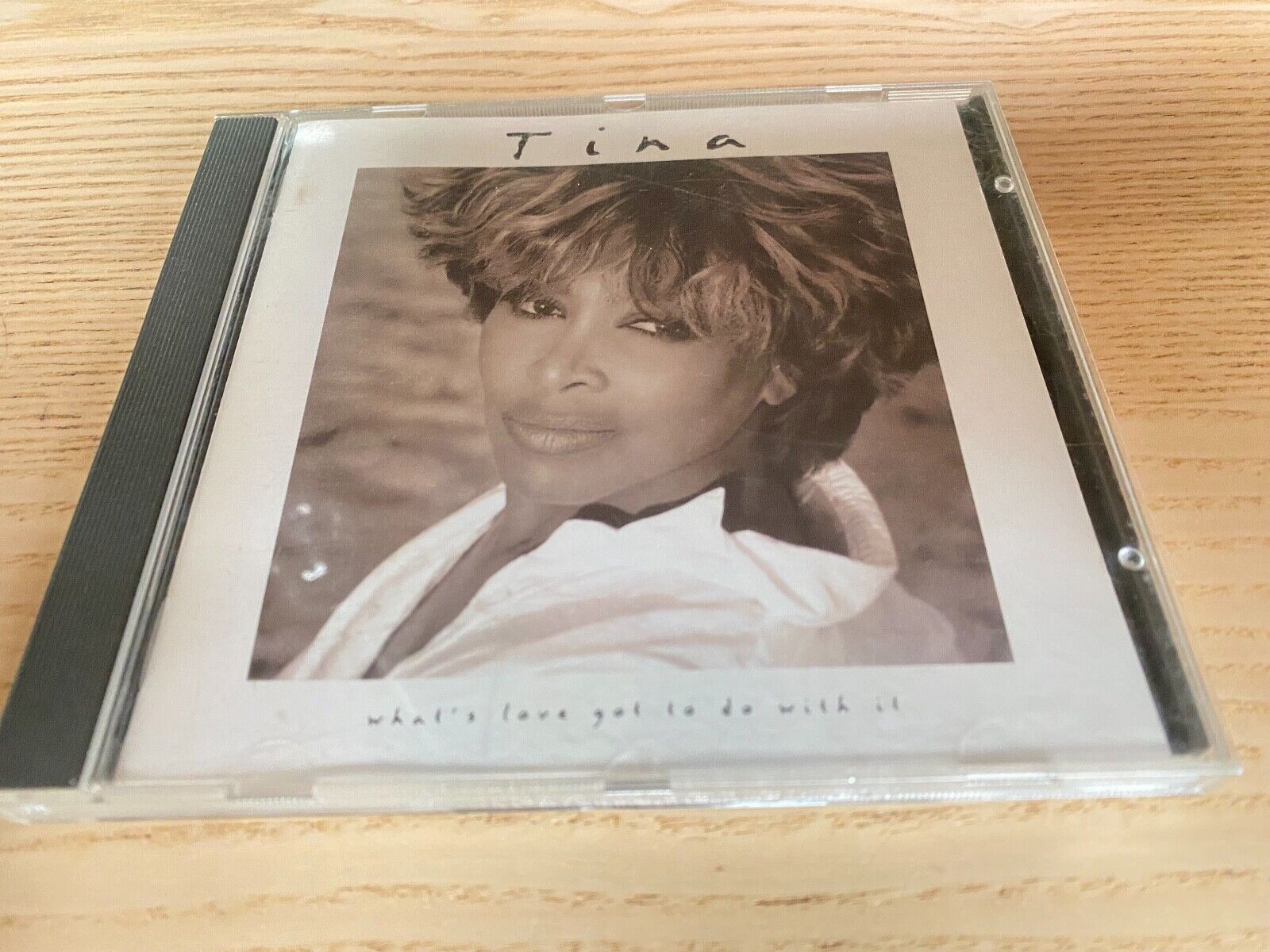 TINA TURNER "WHAT´S LOVE GOT TO DO WITH IT" 1993 CD ALBUM 14 TRACKS EMI RECORDS*