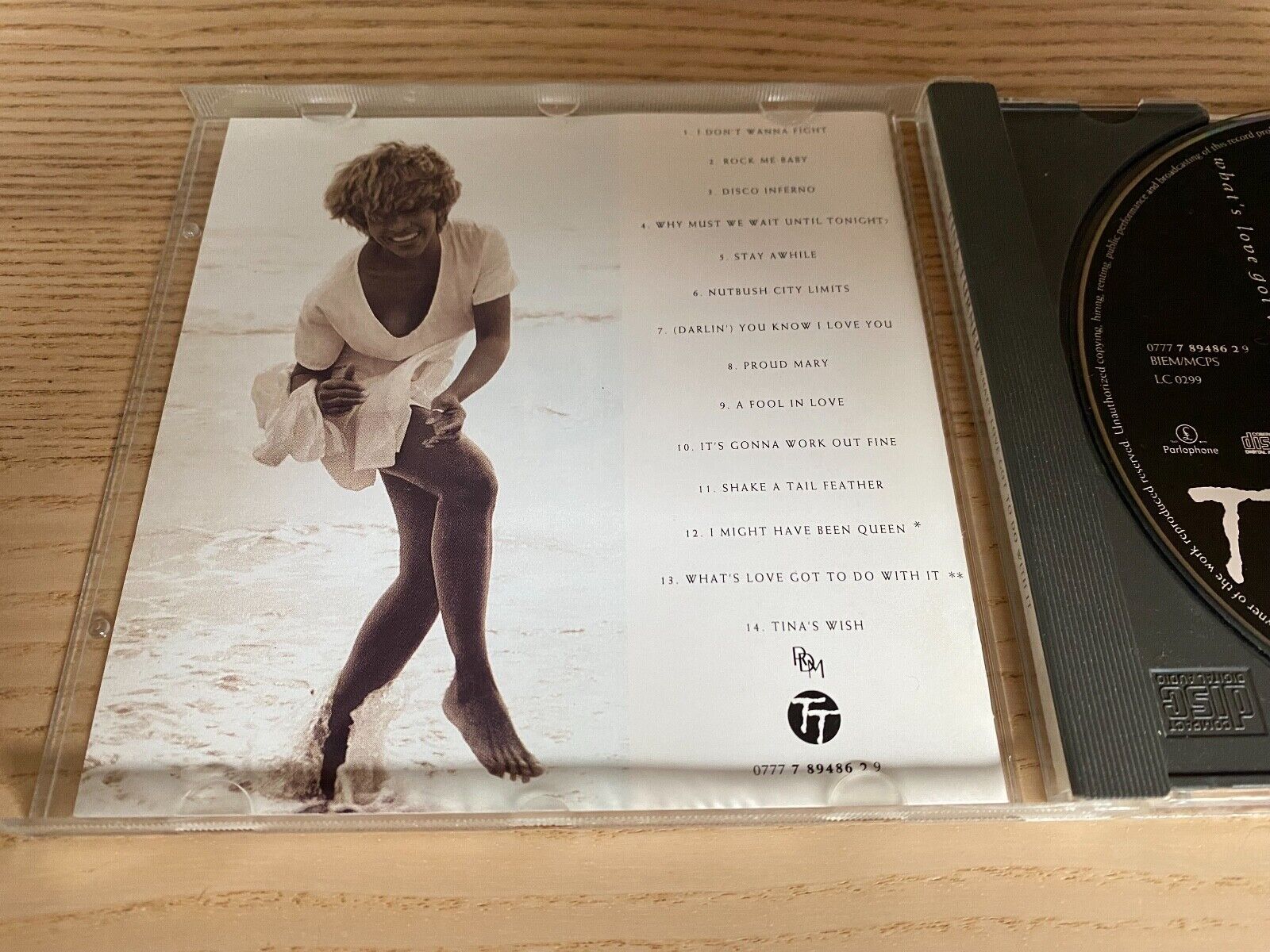 TINA TURNER "WHAT´S LOVE GOT TO DO WITH IT" 1993 CD ALBUM 14 TRACKS EMI RECORDS*