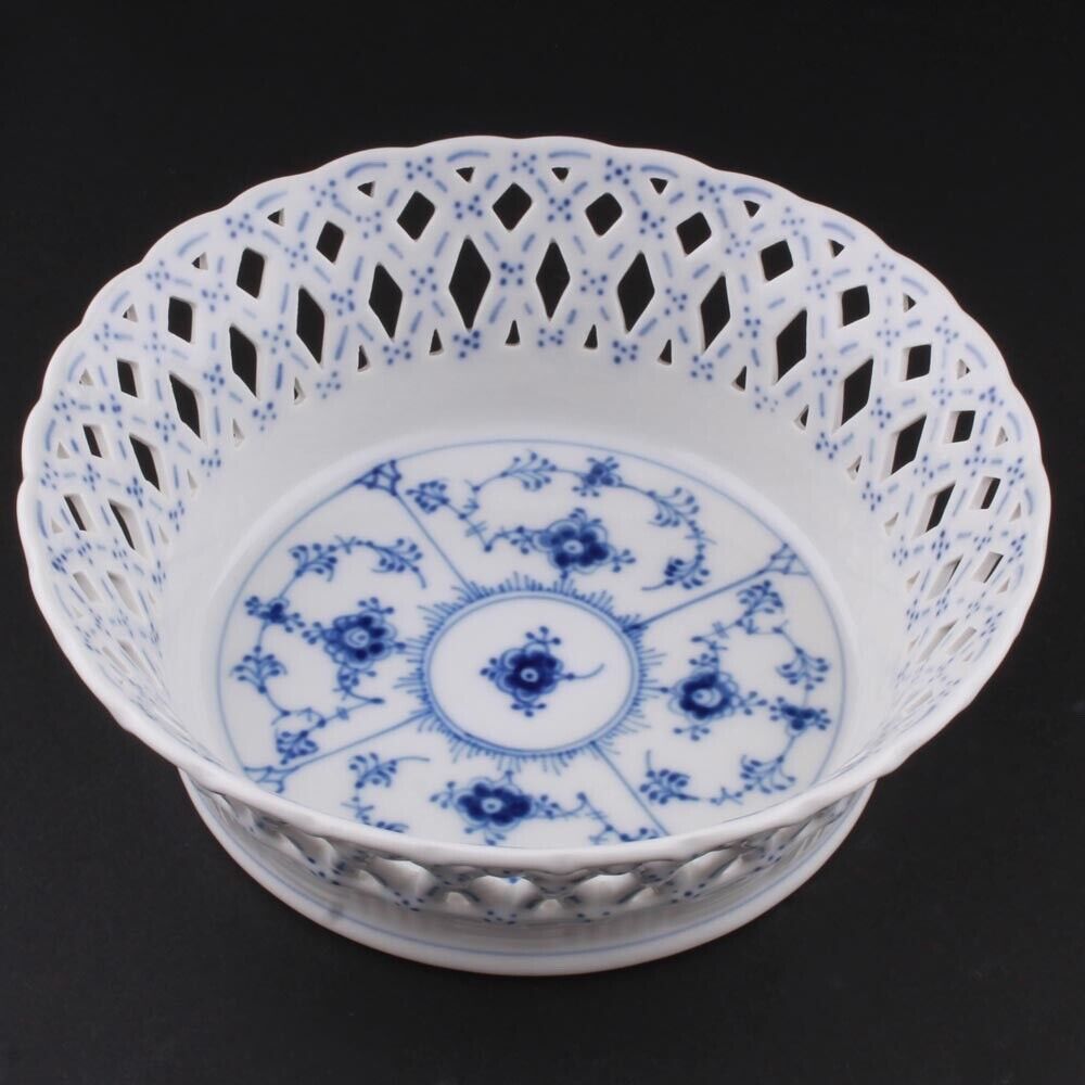 Royal Copenhagen Porcelain Fruit Basket Blue Fluted Lace # 1-1054 FREE SHIPPING