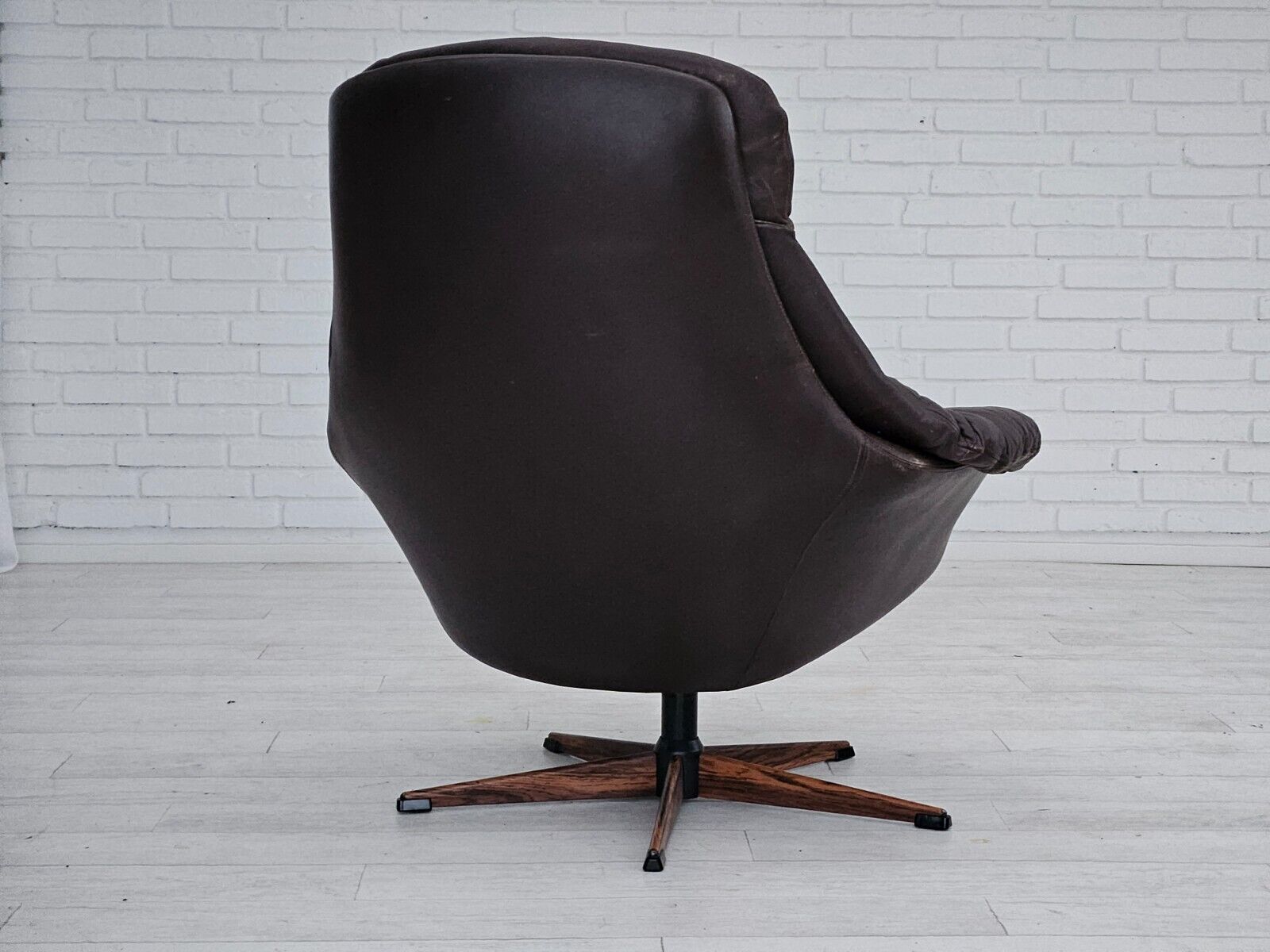 1970s Vintage Danish leather armchair by HWKlein original good condition