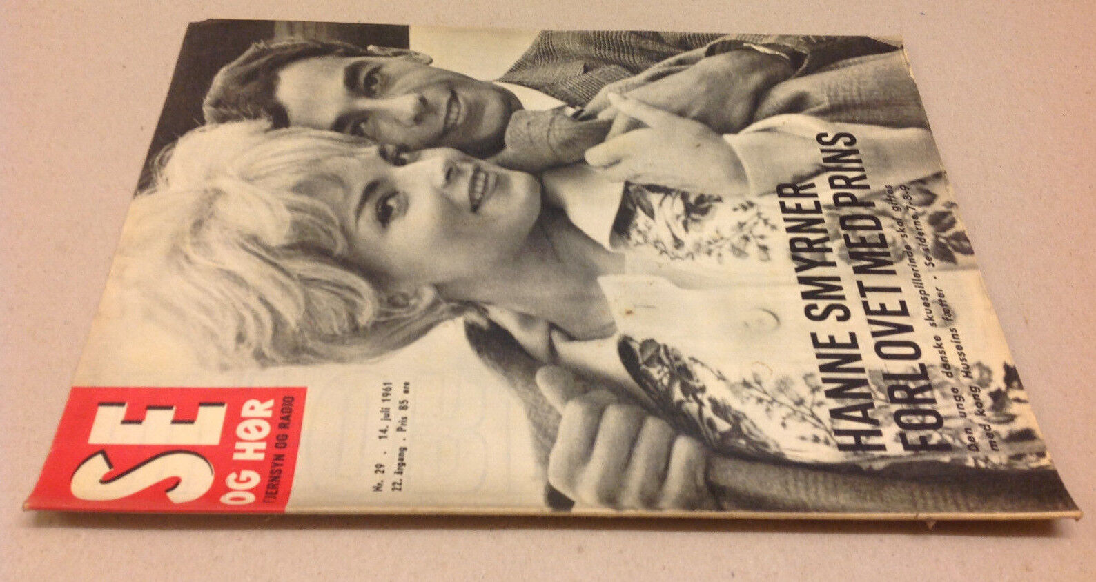 HANNE SMYRNER KING HUSSEIN'S COUSIN FARES HUSSEIN MARRIAGE Danish Magazine 1961