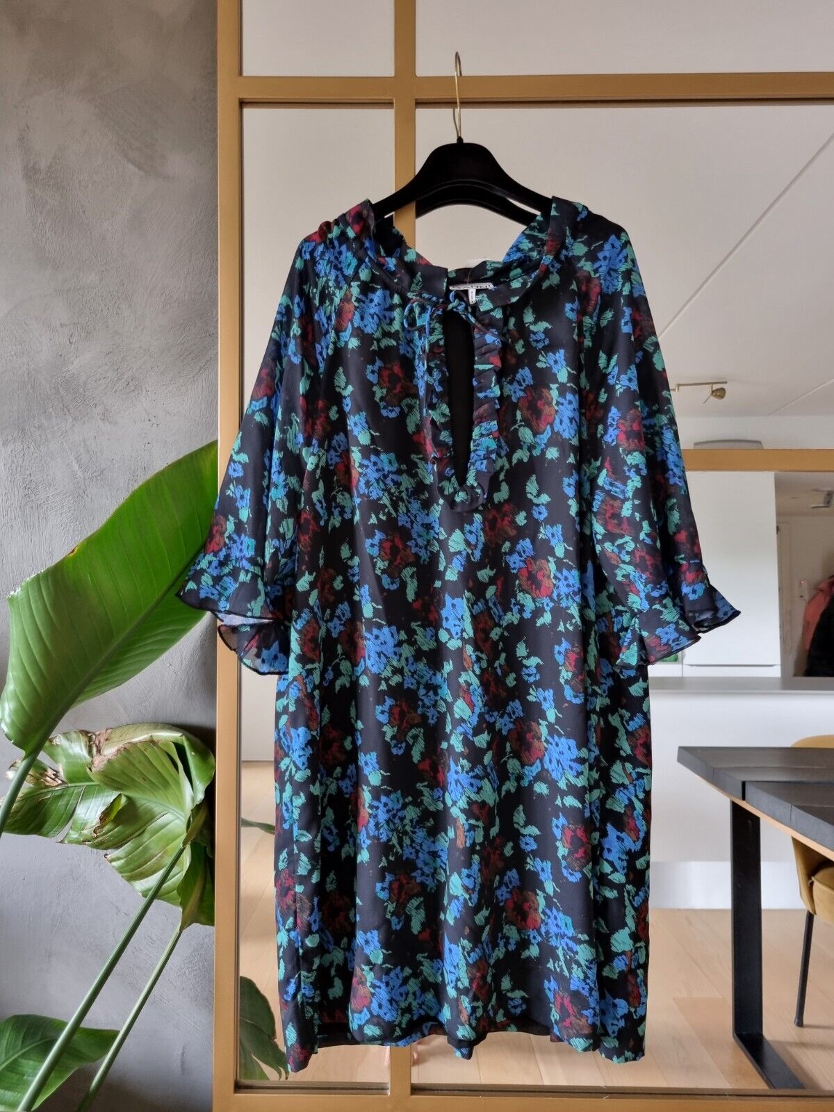 **GANNI** Blue Ruffle Floral Print Dress Size 36