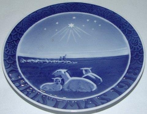 Royal Copenhagen Christmas Plate from 1918 with English Inscription "Christmas"