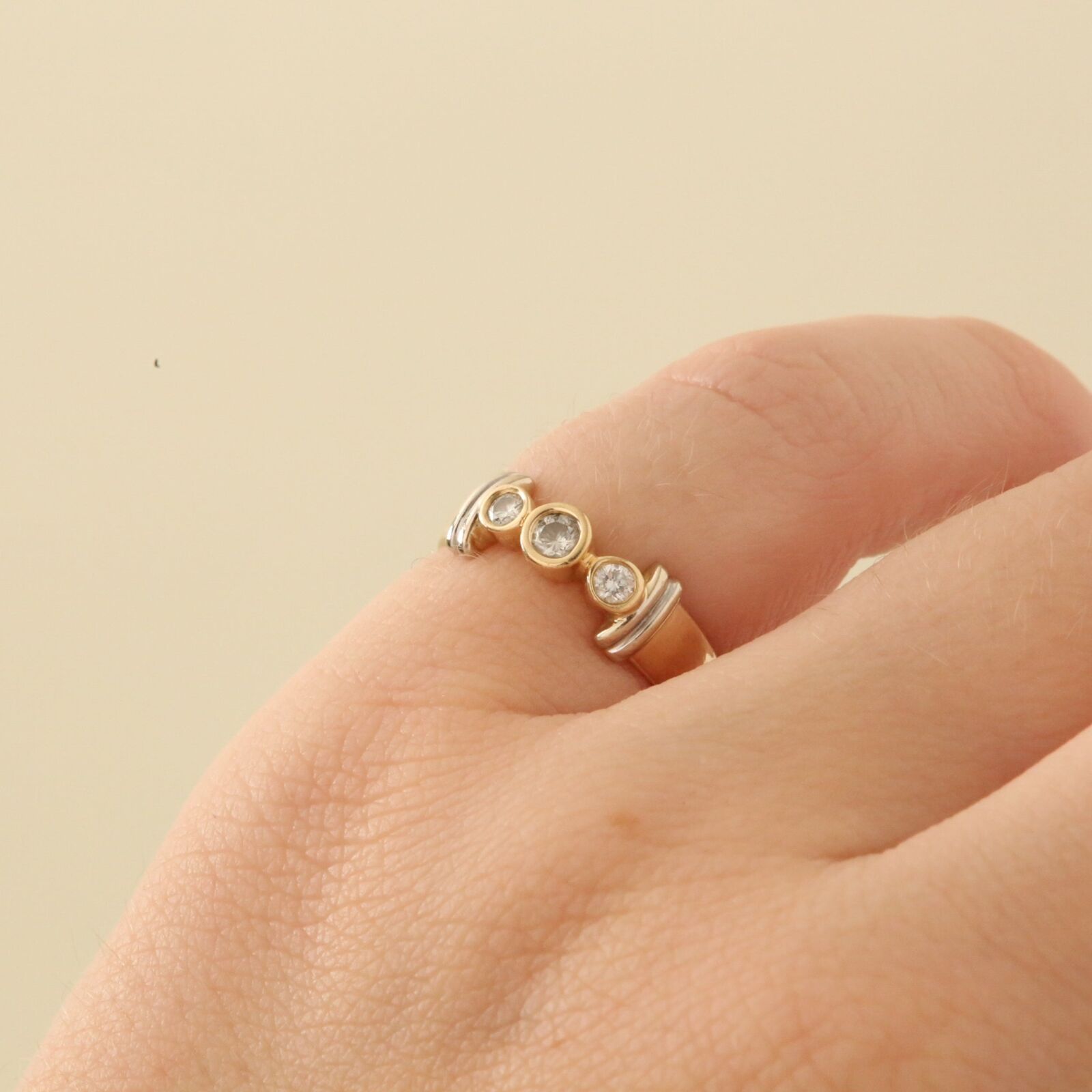 Ring with diamond in 14K Gold size 5¼ | Solid Gold | Quality Fine