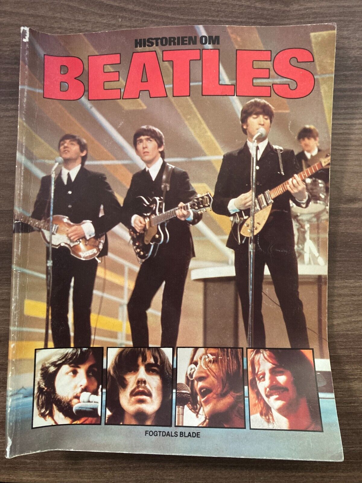 Historien Om Beatles - Vintage 1970s Danish Book - Beatles Years 1956-1970