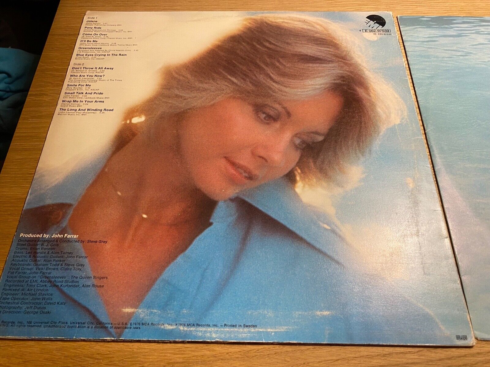 OLIVIA NEWTON-JOHN "COME ON OVER" 1976 EMI RECORDS DENMARK VINYL 12" LP NCB RARE