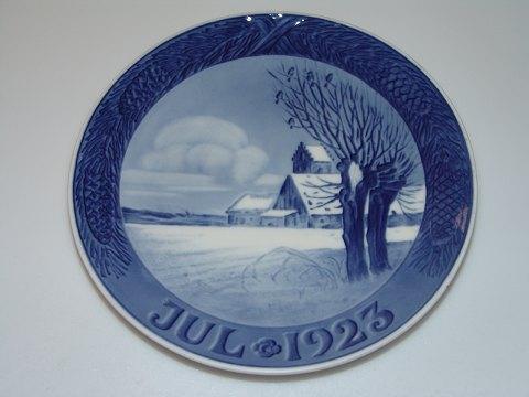 Royal Copenhagen RC Christmas Plate 1923