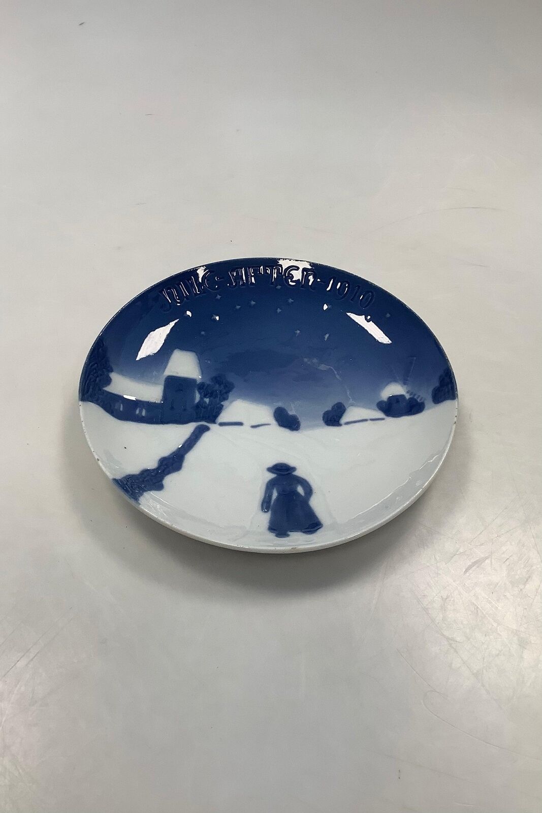 Fake Bing and Grondahl Christmas plate from 1910