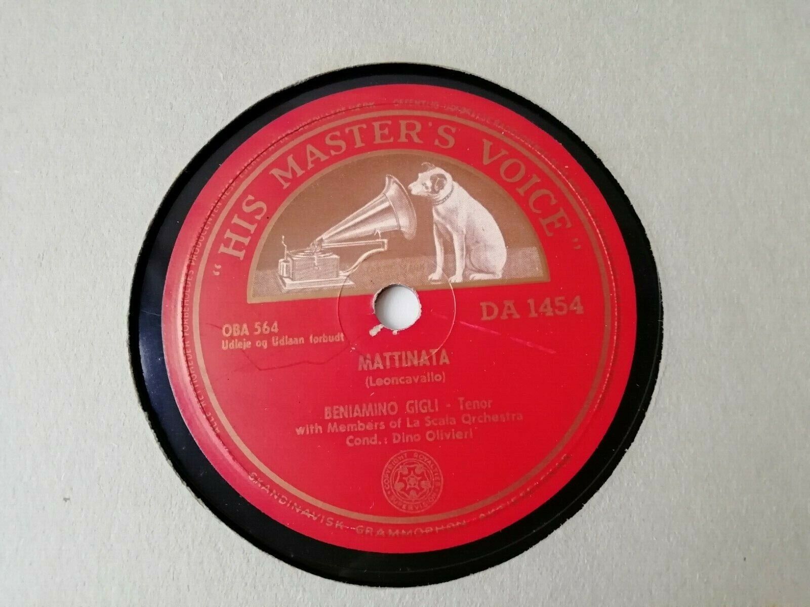 78rpm record:Benjamino GigliMattinataTorna A SurrientoHMV DA 1454